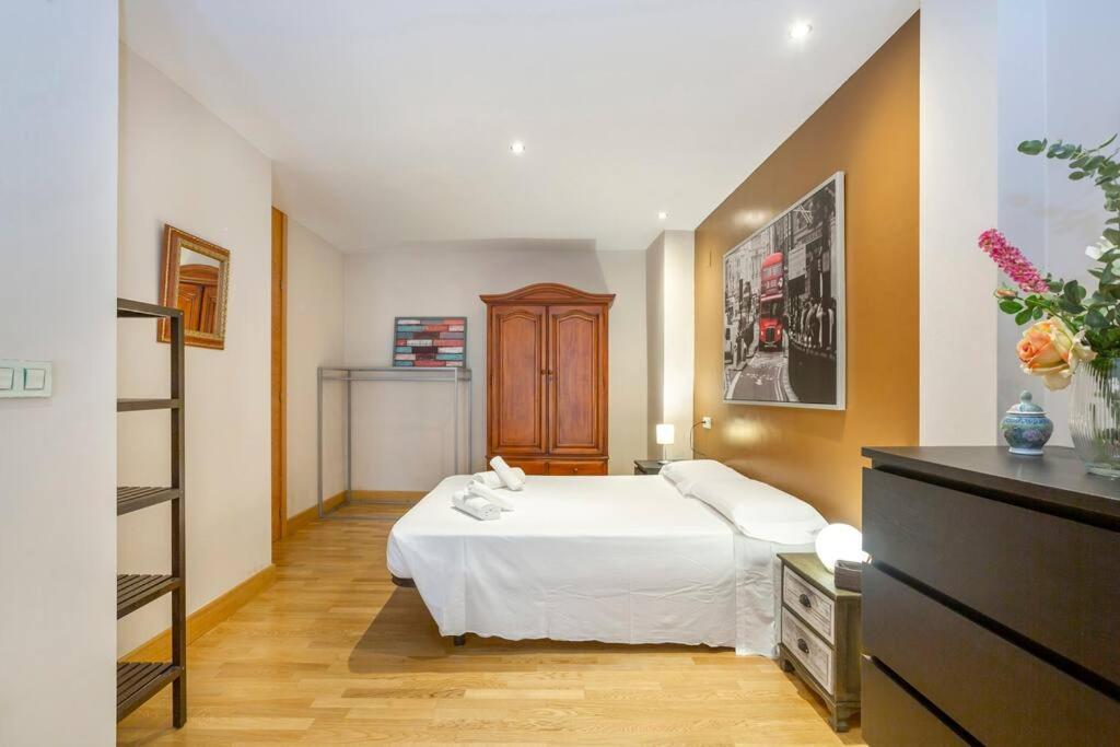 Marieta Apartment By The Castle With Ac Alicante Esterno foto