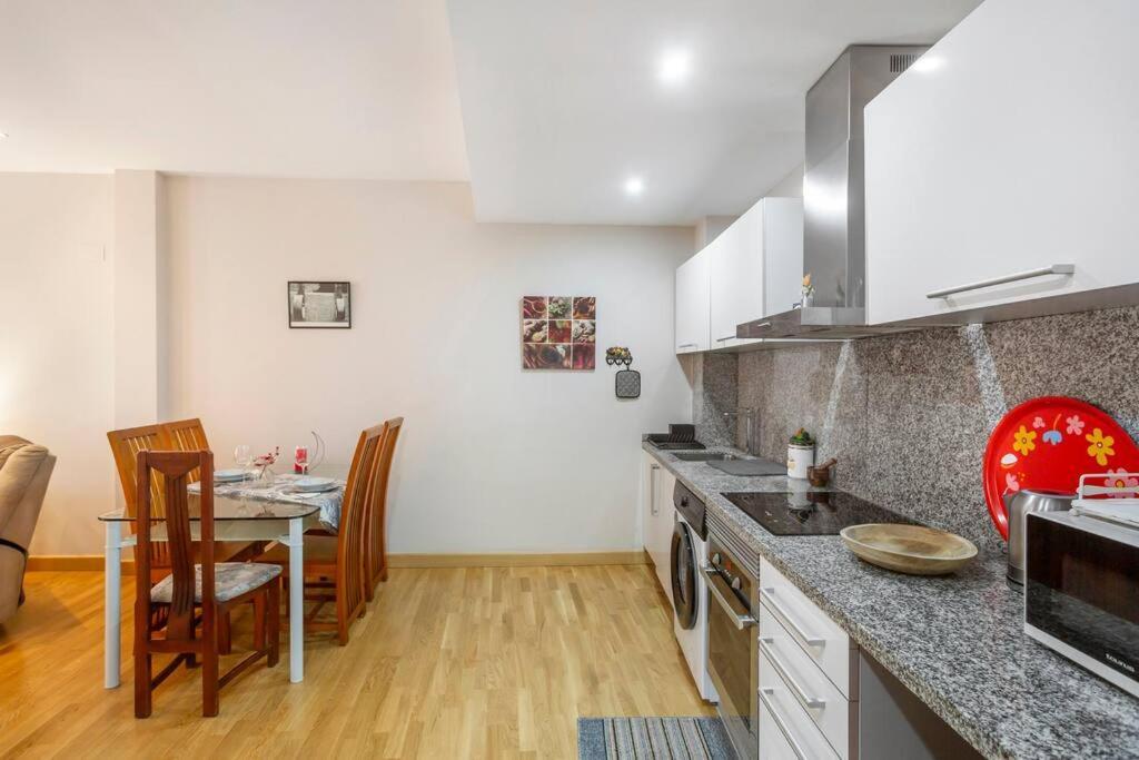 Marieta Apartment By The Castle With Ac Alicante Esterno foto