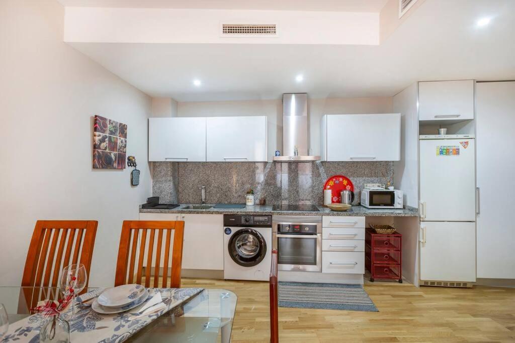 Marieta Apartment By The Castle With Ac Alicante Esterno foto